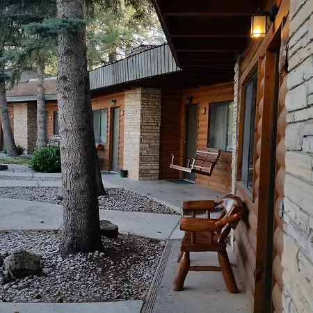 West Winds Lodge